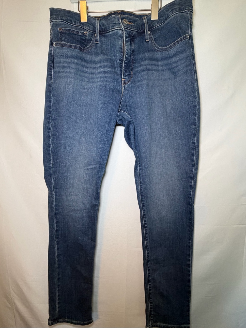 Levi’s Shaping Skinny Jeans